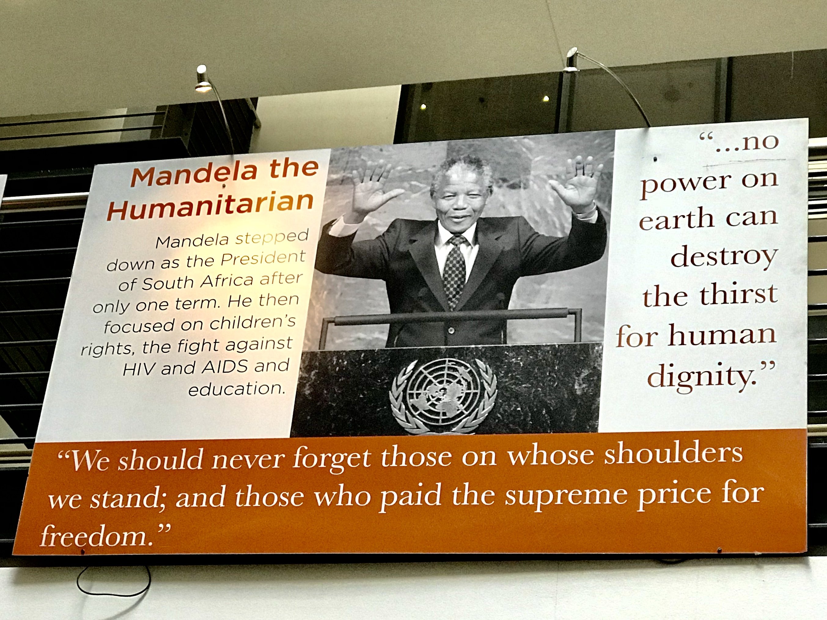 Nelson Mandela 11 Humanitaere