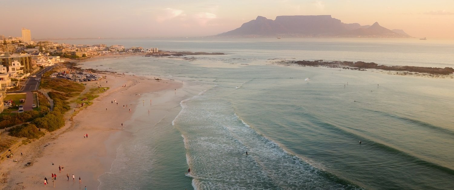 Suedafrika Kapstadt Blouberg Tafelberg