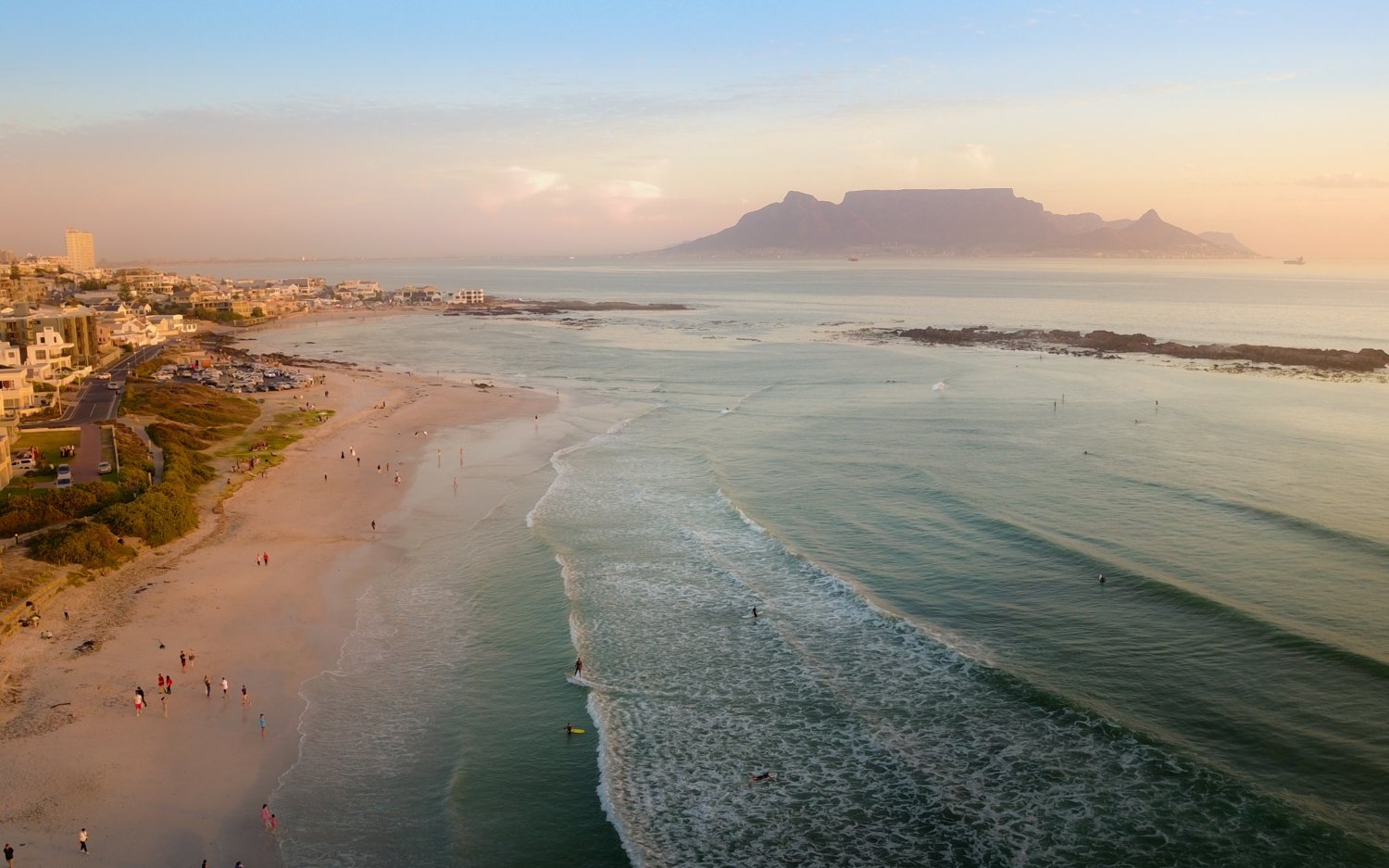 Suedafrika Kapstadt Blouberg Tafelberg