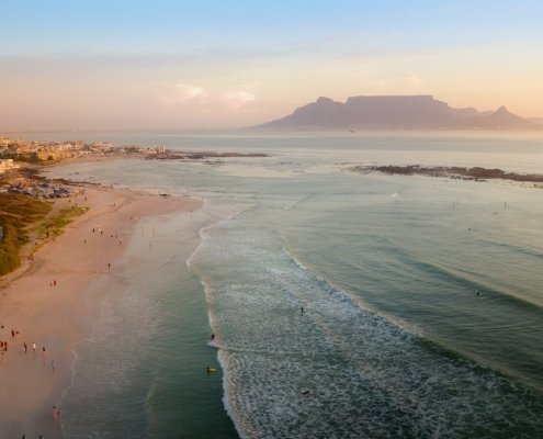 Suedafrika Kapstadt Blouberg Tafelberg